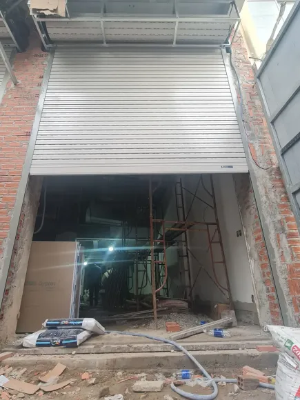 LẮP ĐẶT CỬA CUỐN NHÀ PHỐ HIỆN ĐẠI